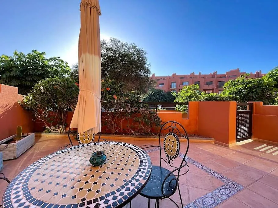 La Tejita Cozy Apartment With Large Terrace Next To The Pool ספרד